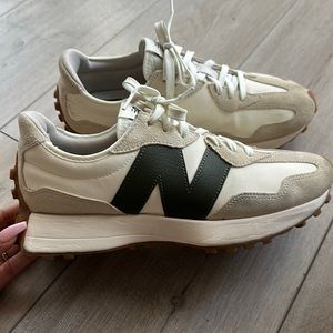 Men’s 327 new balance oatmeal oak green
